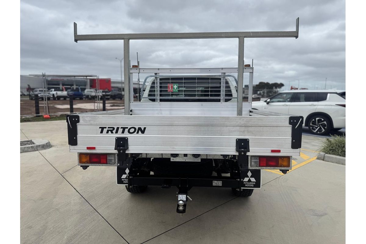 2022 Mitsubishi Triton GLX MR 4X4