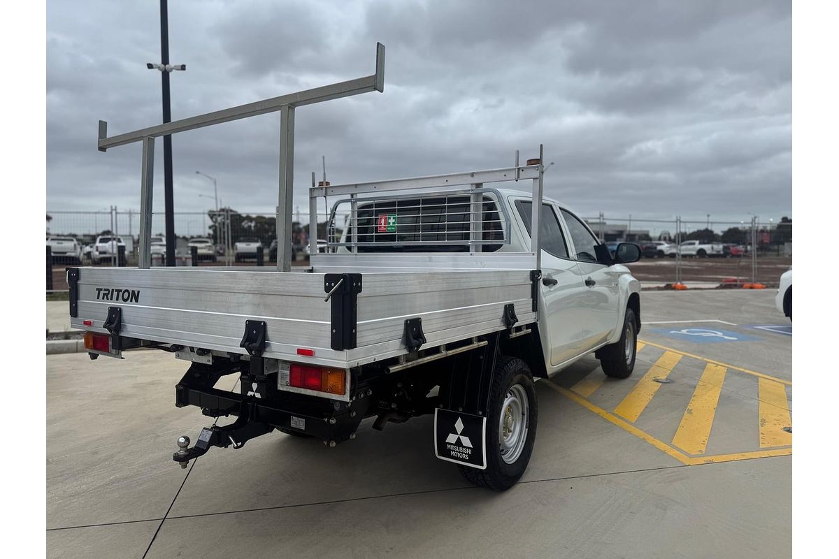 2022 Mitsubishi Triton GLX MR 4X4