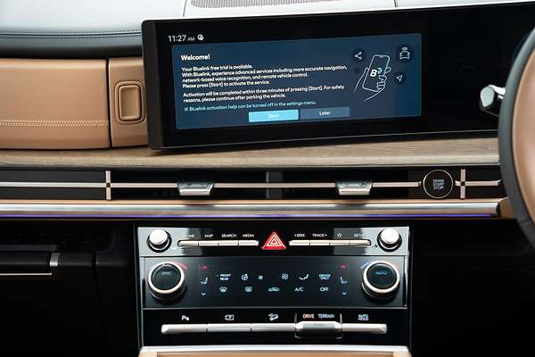 2025 Hyundai Santa Fe Hybrid Calligraphy MX5.V2