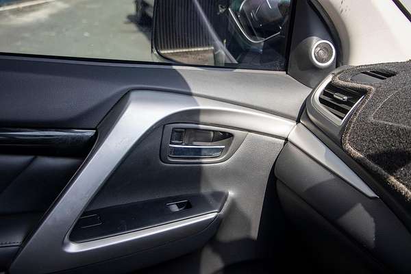 2015 Mitsubishi Pajero Sport Exceed QE