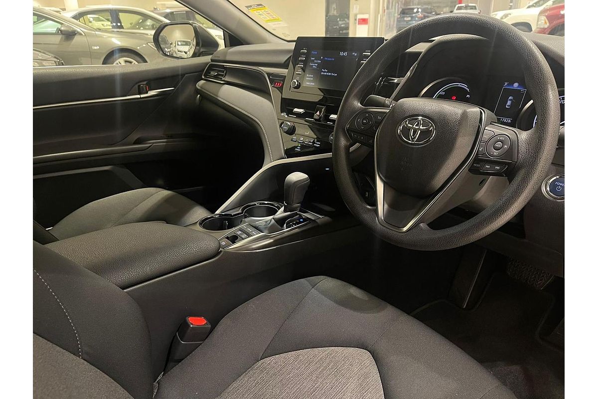 2021 Toyota Camry Ascent AXVH70R