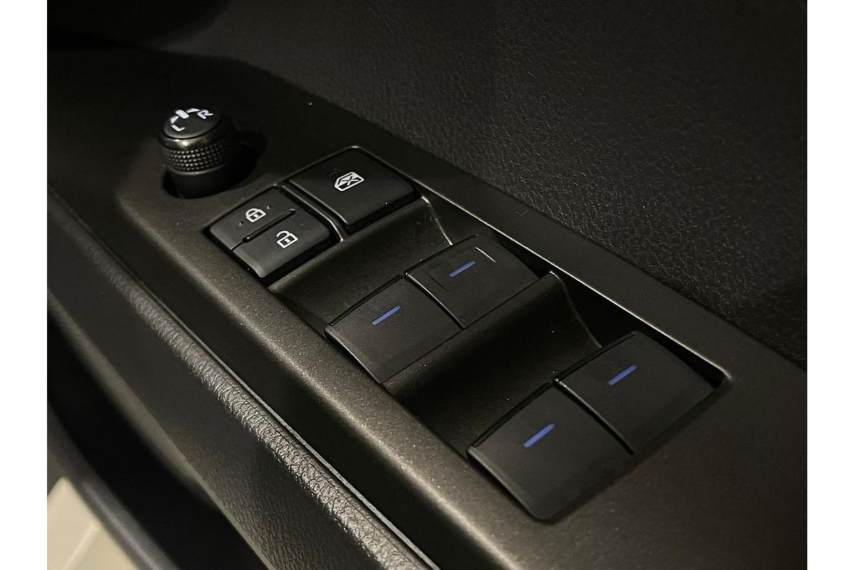 2021 Toyota Camry Ascent AXVH70R