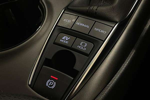 2021 Toyota Camry Ascent AXVH70R