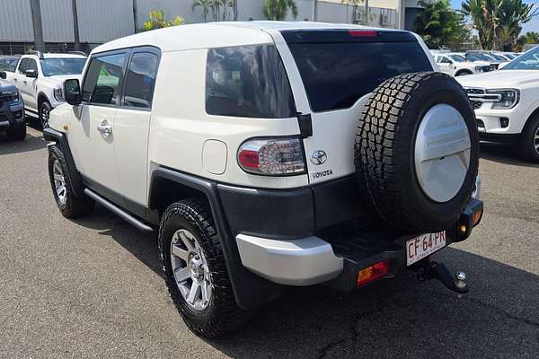 2016 Toyota FJ Cruiser  GSJ15R