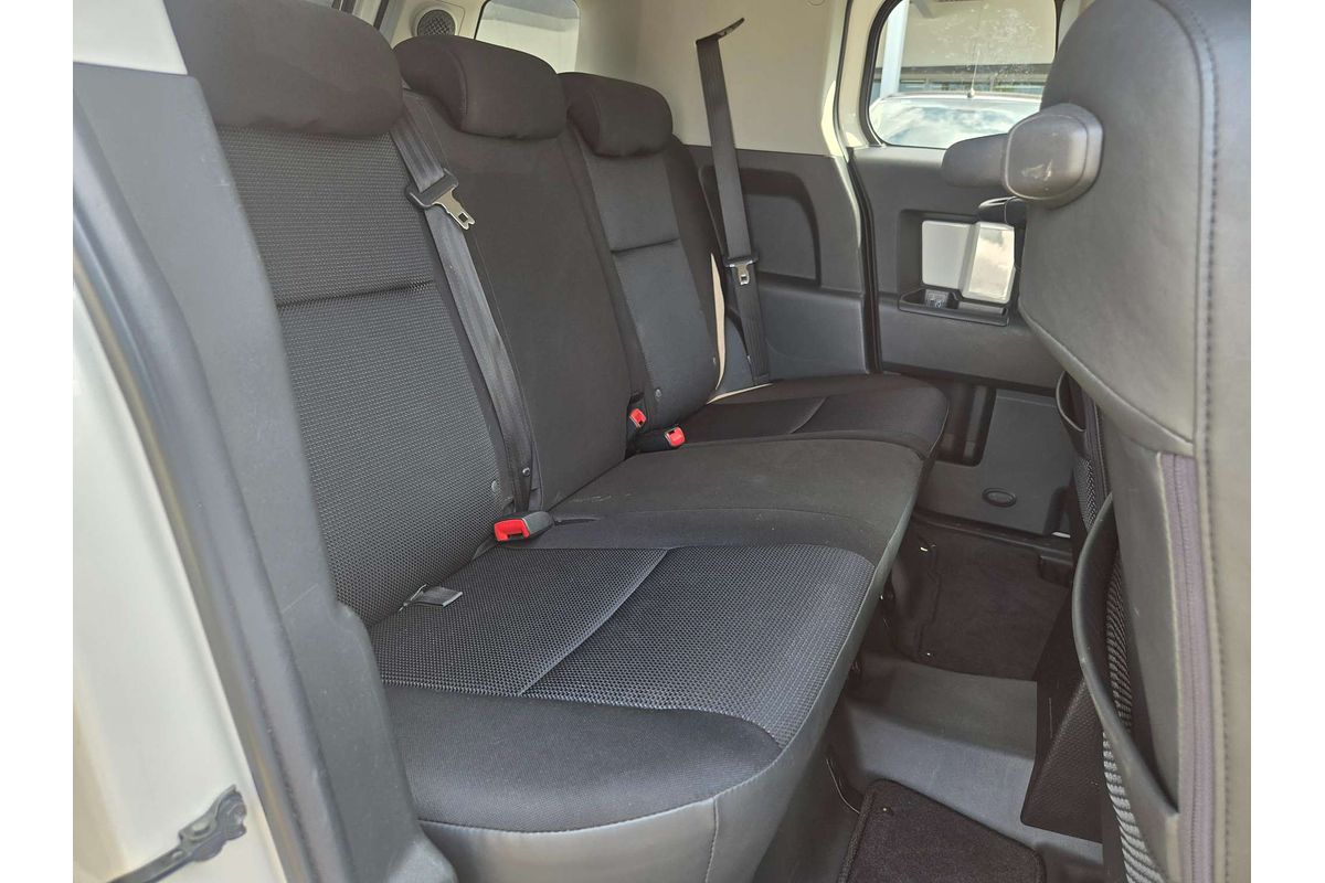 2016 Toyota FJ Cruiser  GSJ15R