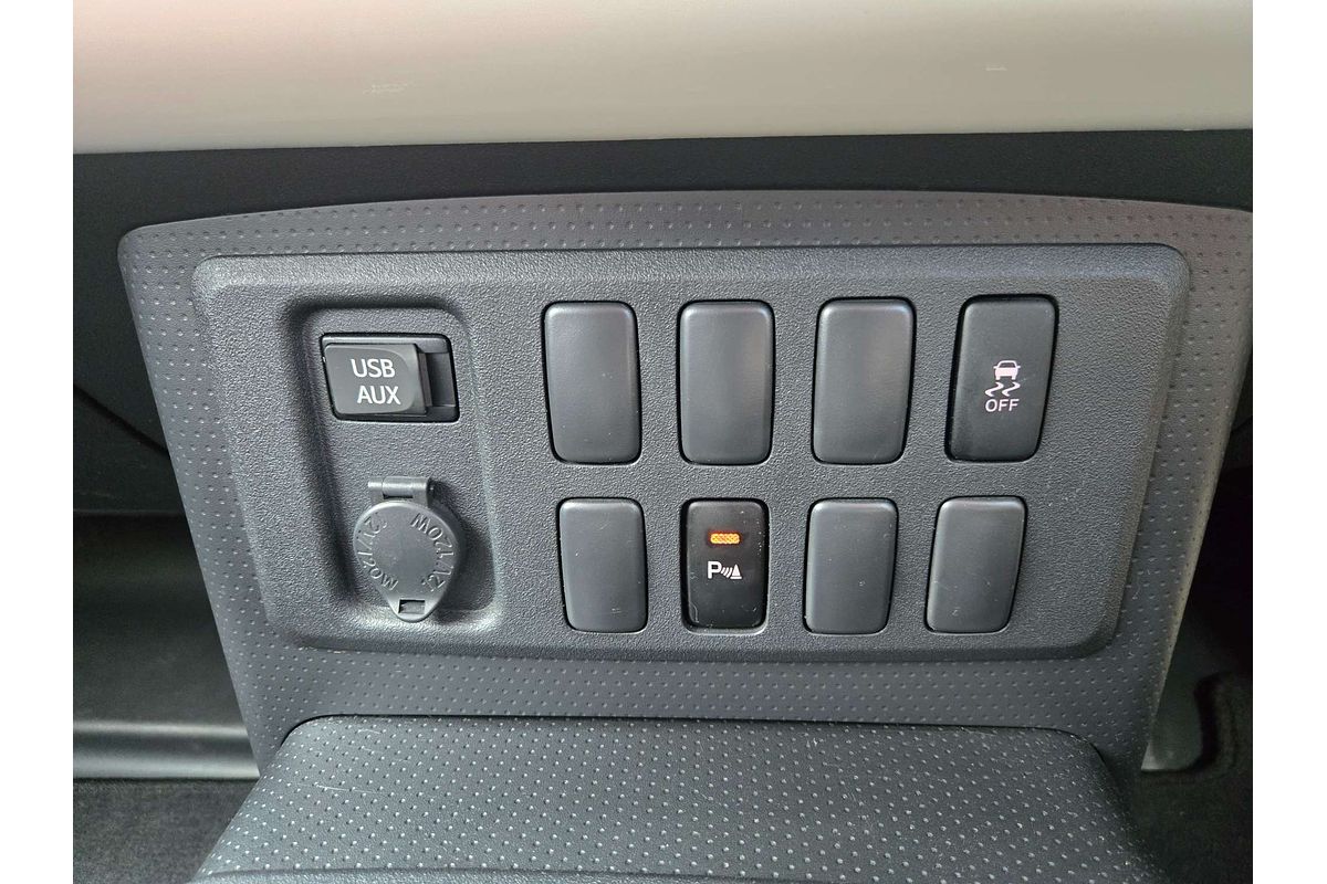 2016 Toyota FJ Cruiser  GSJ15R