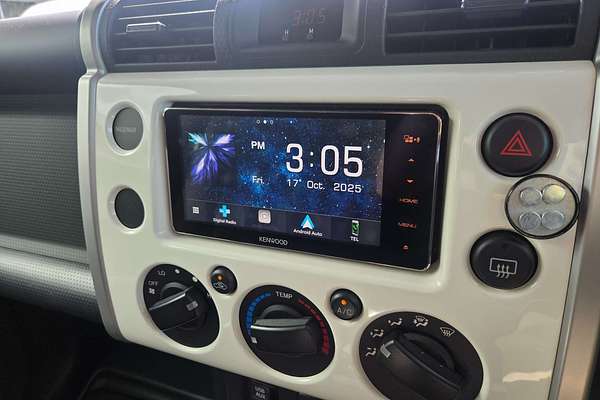 2016 Toyota FJ Cruiser  GSJ15R