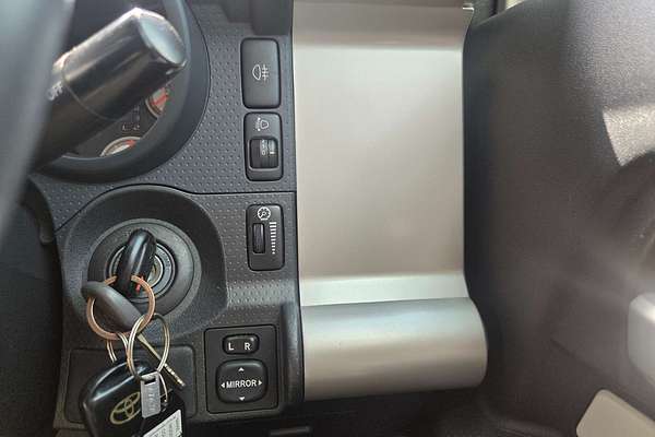 2016 Toyota FJ Cruiser  GSJ15R