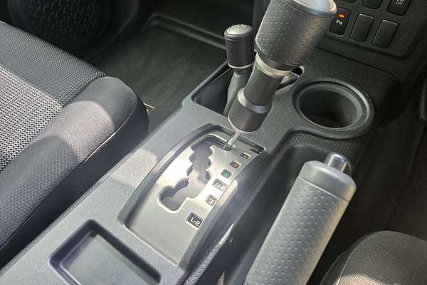 2016 Toyota FJ Cruiser  GSJ15R