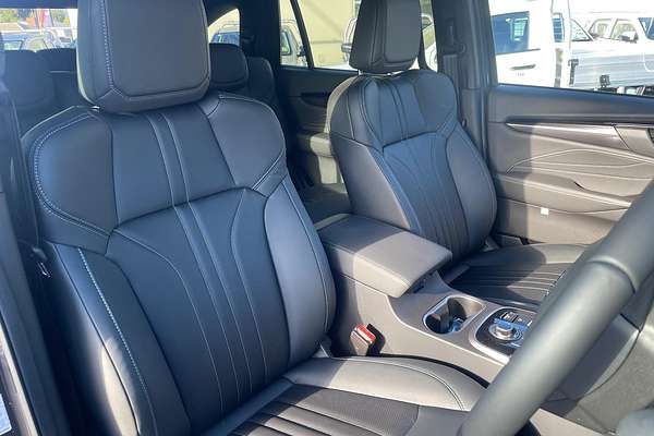 2025 Isuzu MU-X LS-T