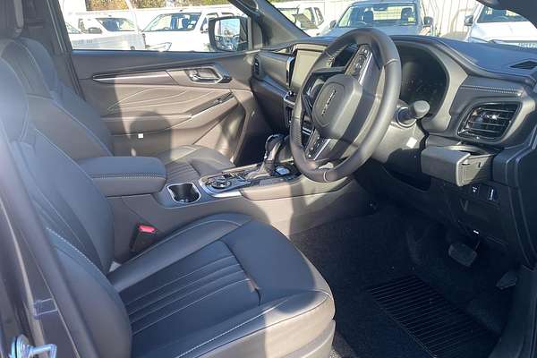 2025 Isuzu MU-X LS-T