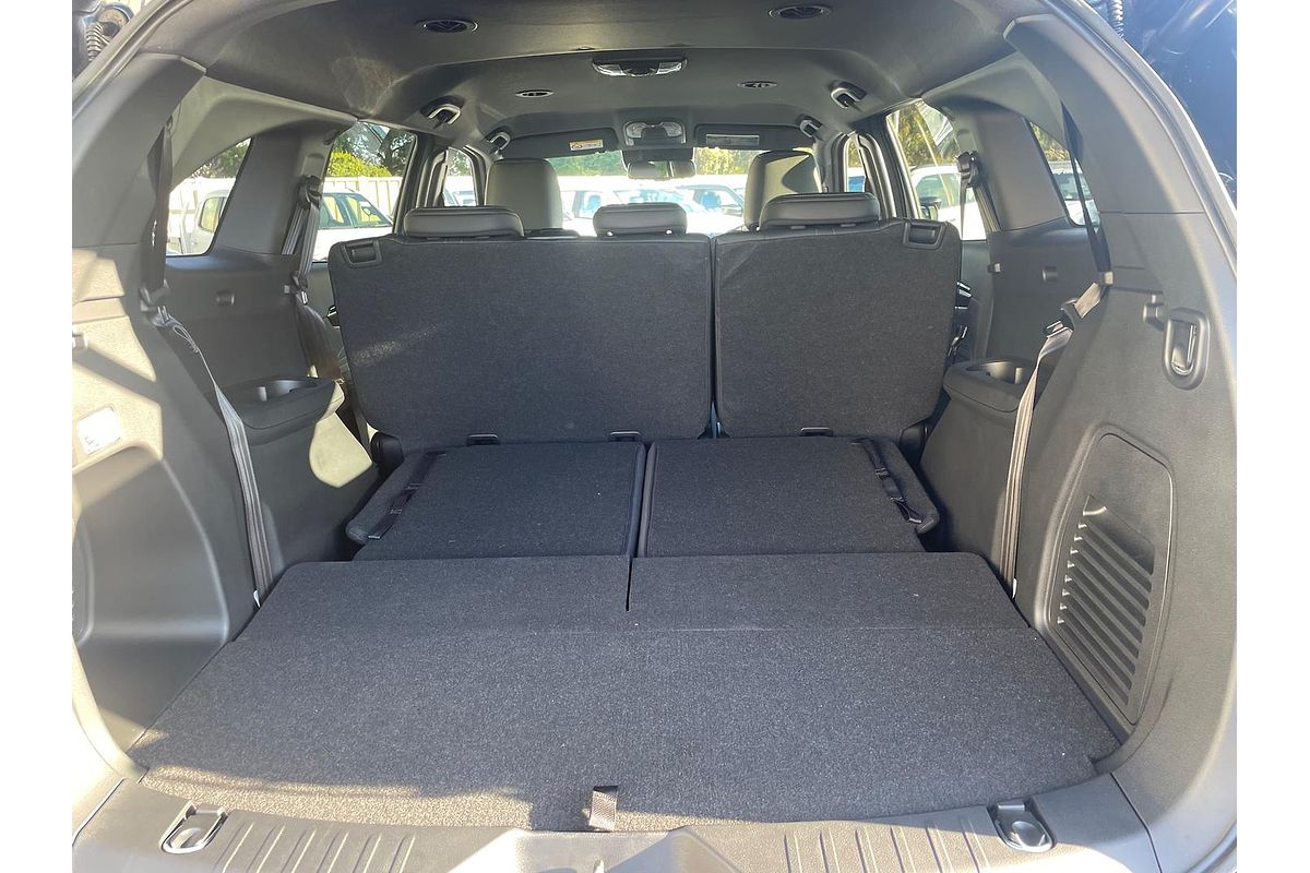 2025 Isuzu MU-X LS-T