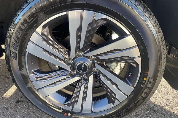 2025 Isuzu MU-X LS-T