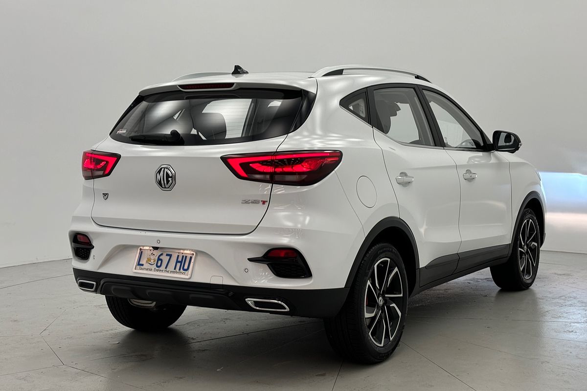 2023 MG ZST Essence