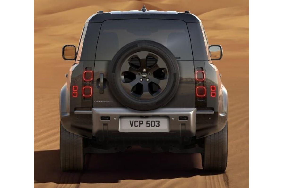 2024 Land Rover Defender 110 P400e X-Dynamic SE L663