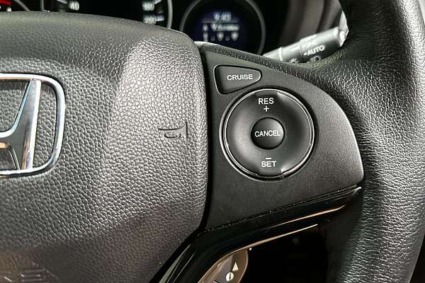 2017 Honda HR-V VTi-S