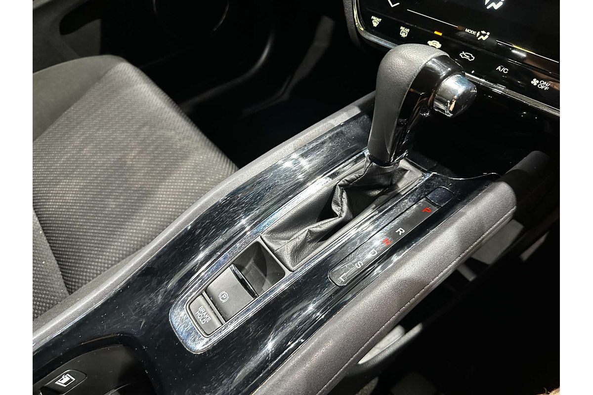 2017 Honda HR-V VTi-S