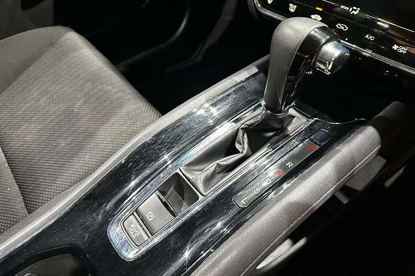 2017 Honda HR-V VTi-S