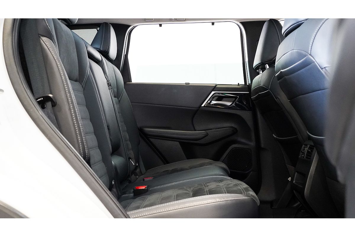 2022 Mitsubishi Outlander Aspire ZM