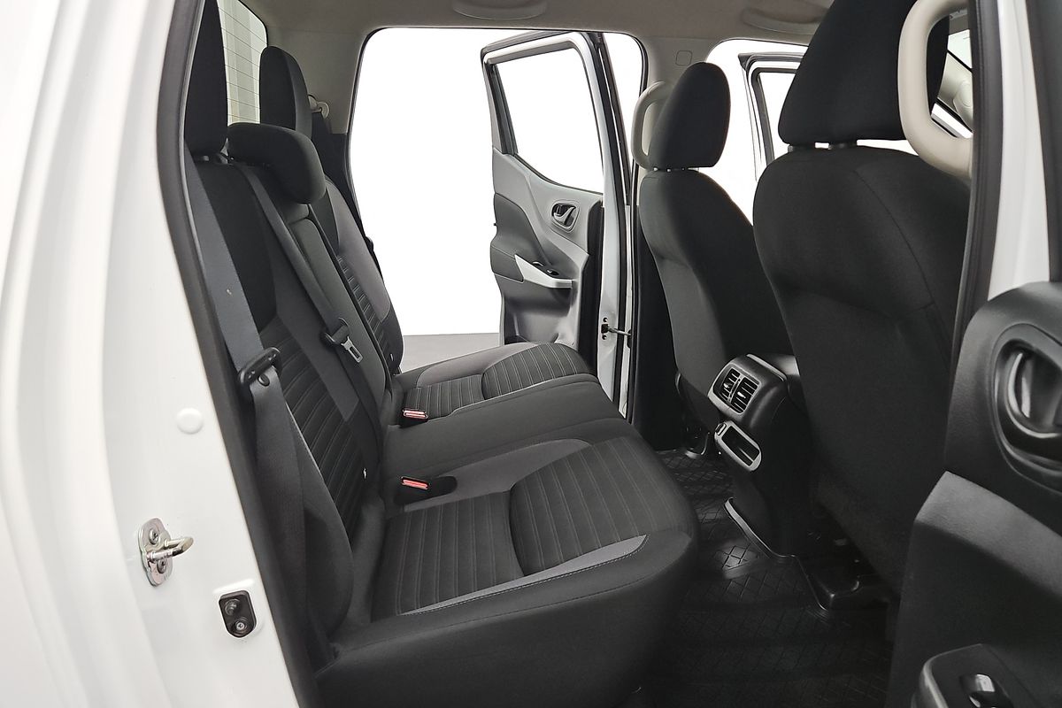 2022 Nissan Navara SL D23 Rear Wheel Drive