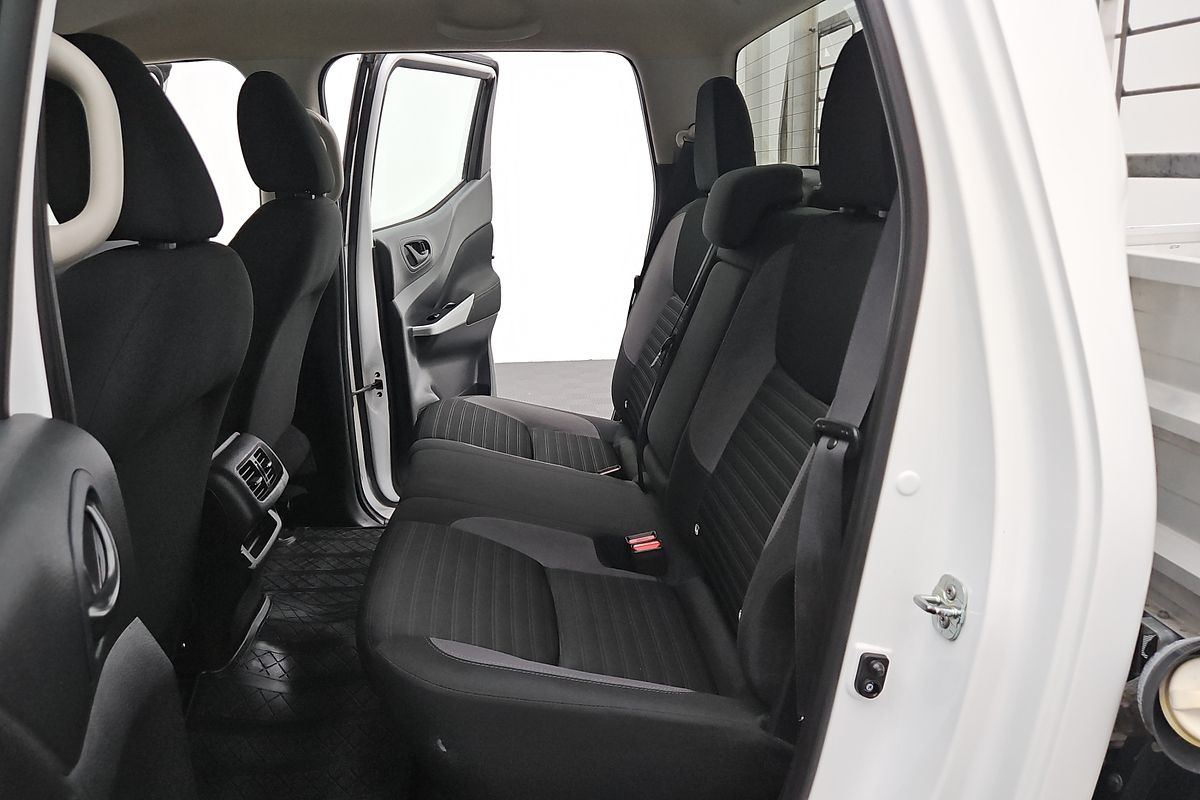 2022 Nissan Navara SL D23 Rear Wheel Drive