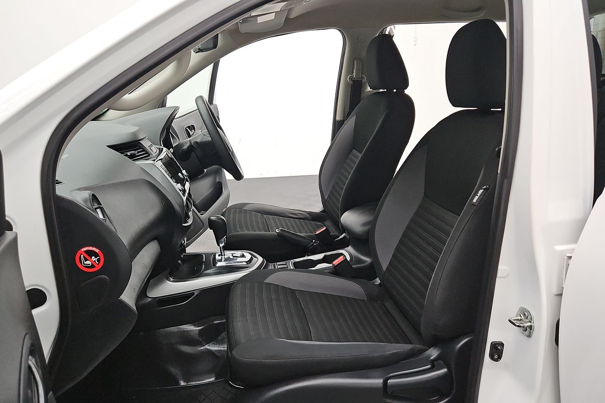 2022 Nissan Navara SL D23 Rear Wheel Drive