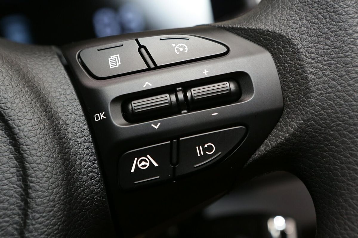 2025 Kia Stonic S YB