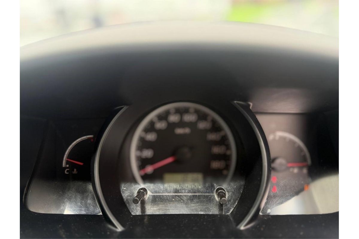 2008 Toyota Hiace TRH201R LWB