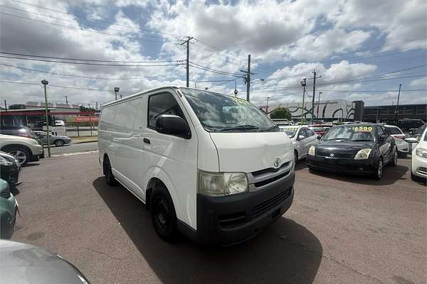 2008 Toyota Hiace TRH201R LWB