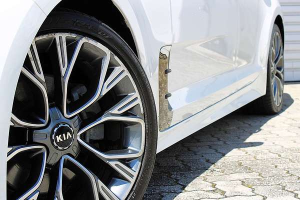 2017 Kia Stinger GT-Line CK