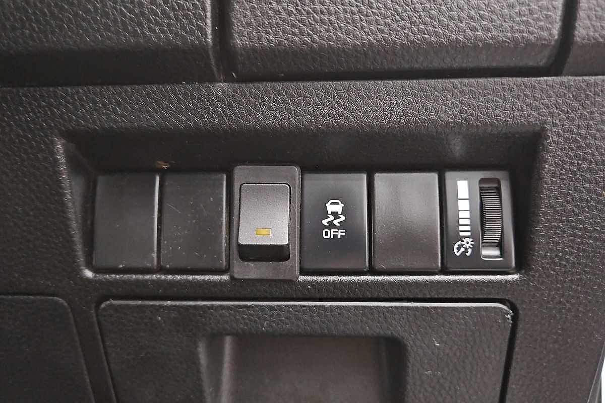 2022 Isuzu D-MAX SX High Ride Rear Wheel Drive