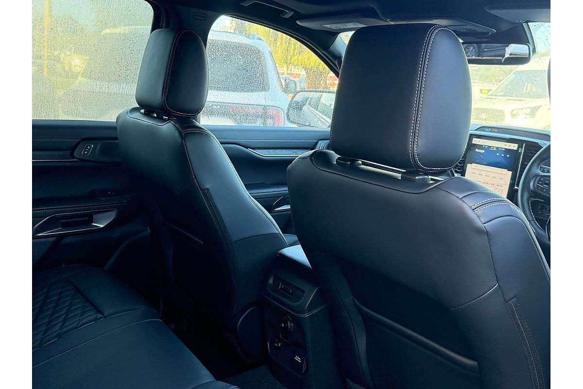 2025 Ford Everest Platinum 3.0L