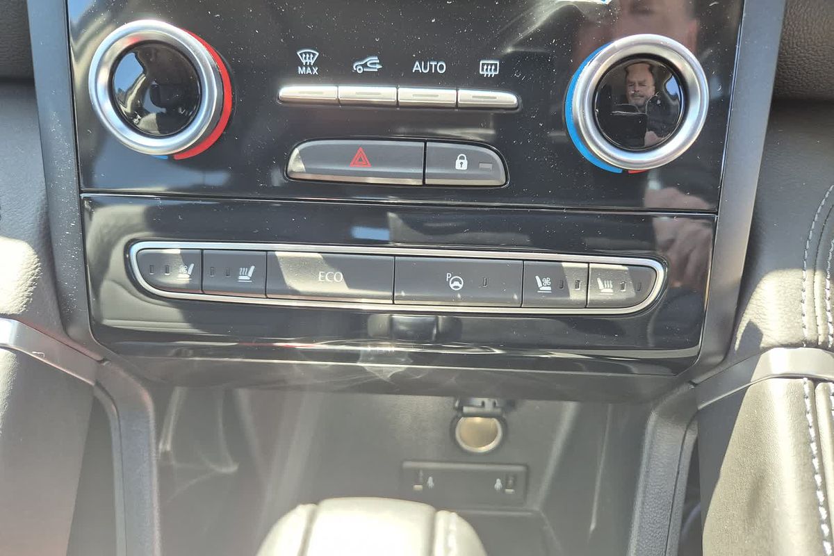 2025 Renault Koleos Techno HZG