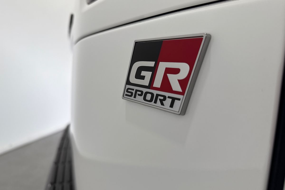 2025 Toyota Landcruiser GR Sport FJA300R