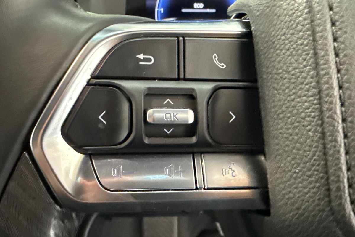 2025 Toyota Landcruiser GR Sport FJA300R