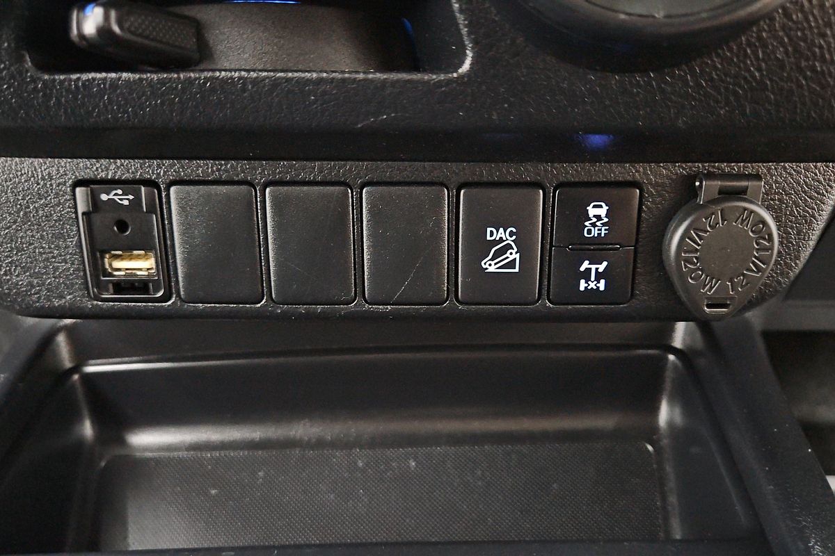 2021 Toyota Hilux SR GUN126R 4X4