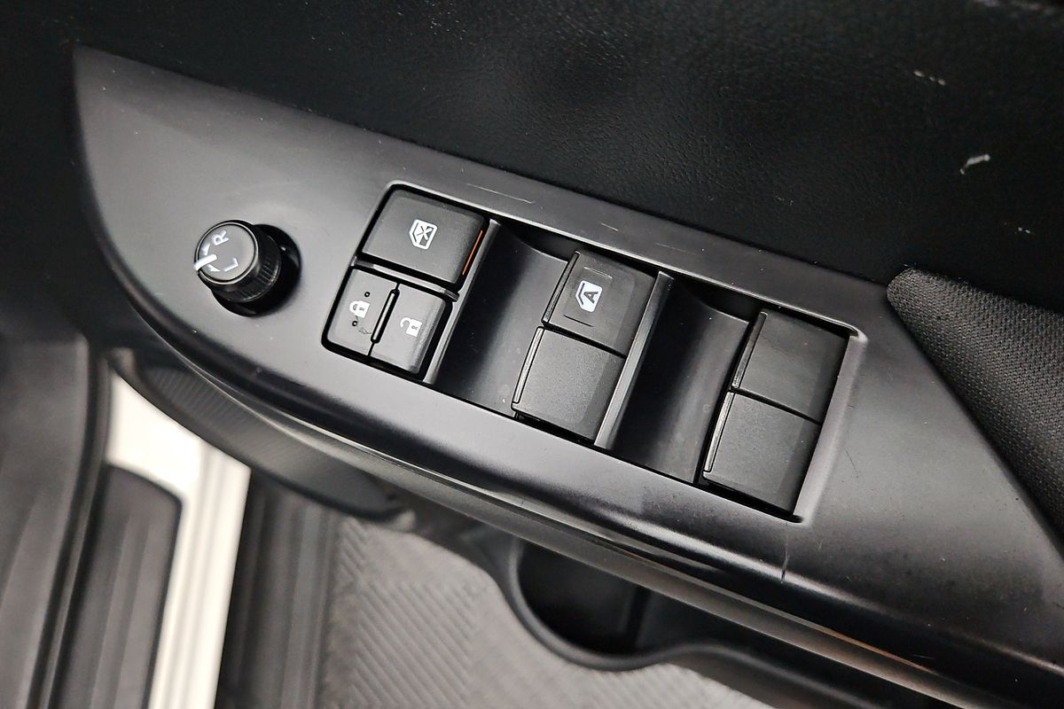 2021 Toyota Hilux SR GUN126R 4X4