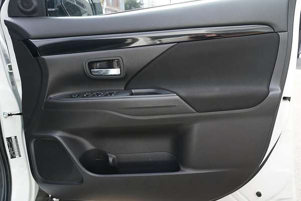 2021 Mitsubishi Outlander ES ZL