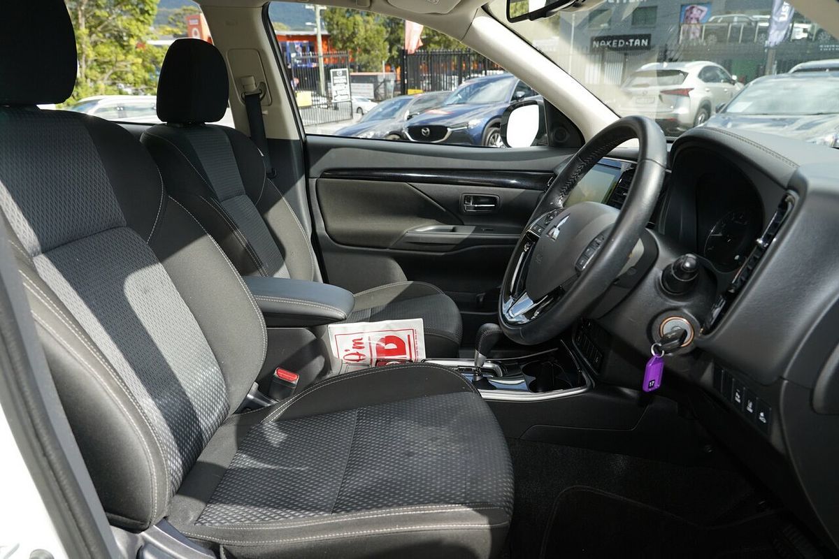 2021 Mitsubishi Outlander ES ZL