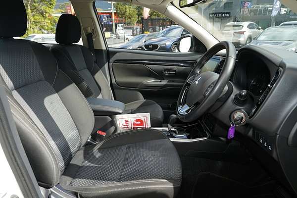 2021 Mitsubishi Outlander ES ZL