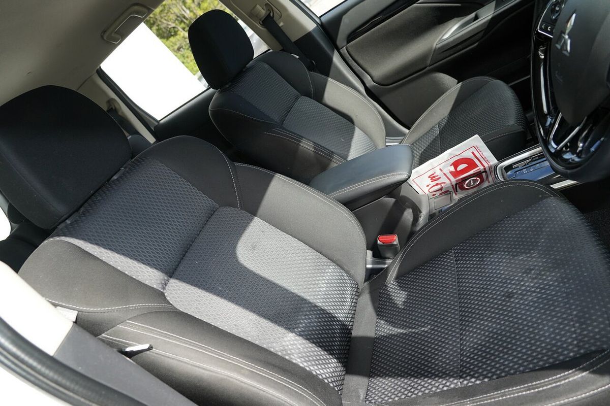 2021 Mitsubishi Outlander ES ZL