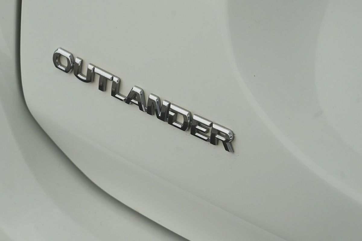2021 Mitsubishi Outlander ES ZL