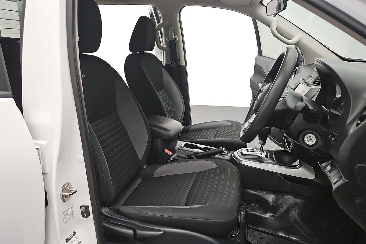 2022 Nissan Navara SL D23 Rear Wheel Drive