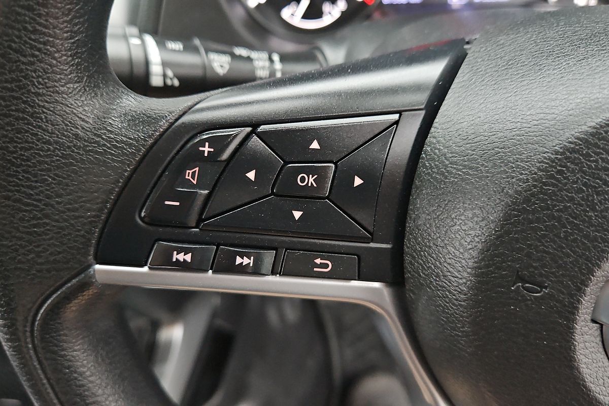 2022 Nissan Navara SL D23 Rear Wheel Drive