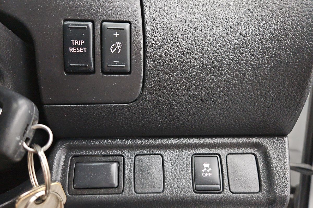 2022 Nissan Navara SL D23 Rear Wheel Drive