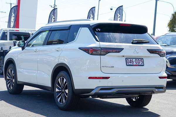 2025 Mitsubishi Outlander LS ZM