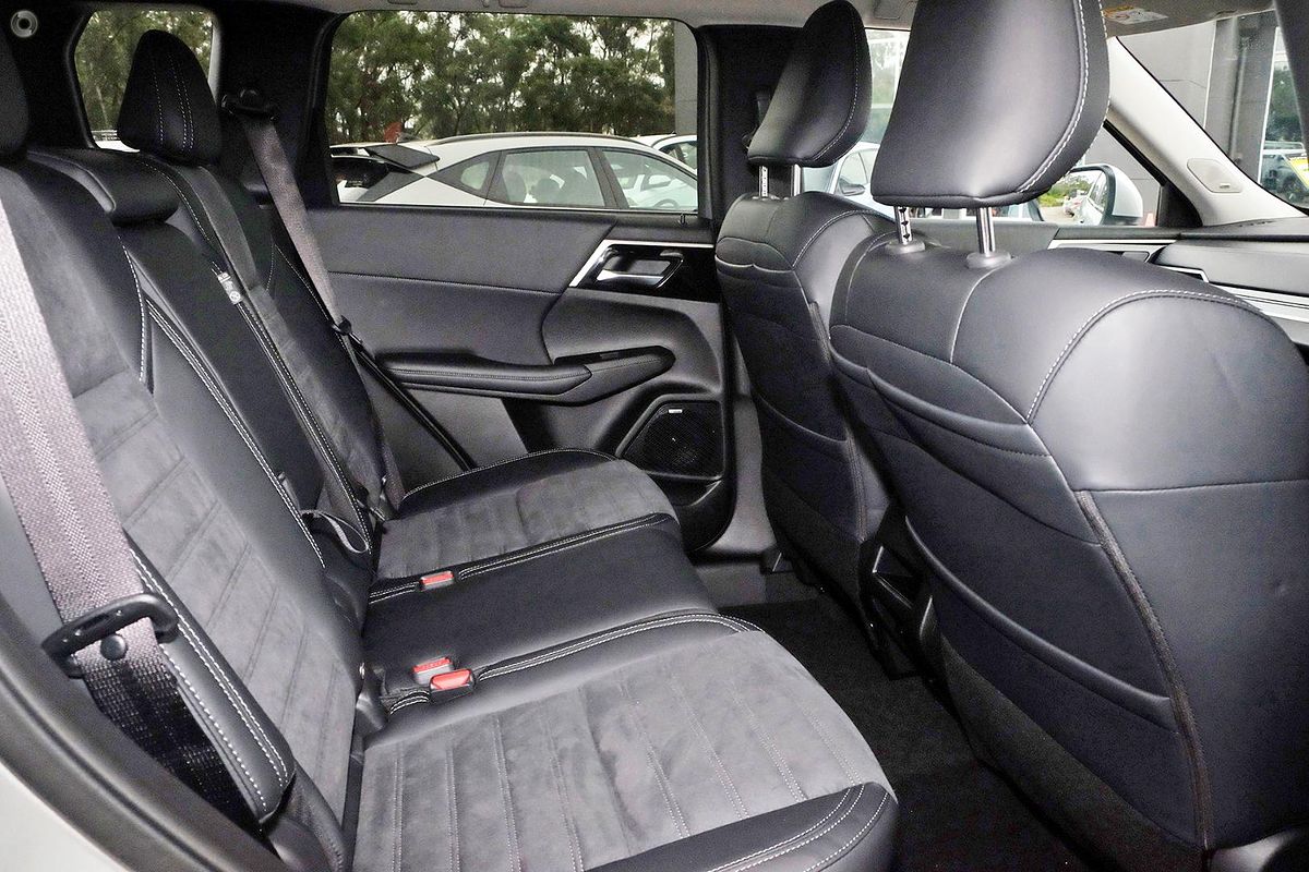 2025 Mitsubishi Outlander Aspire ZM