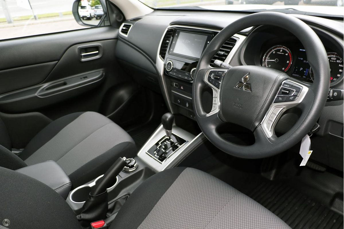 2022 Mitsubishi Triton GLX+ MR 4X4