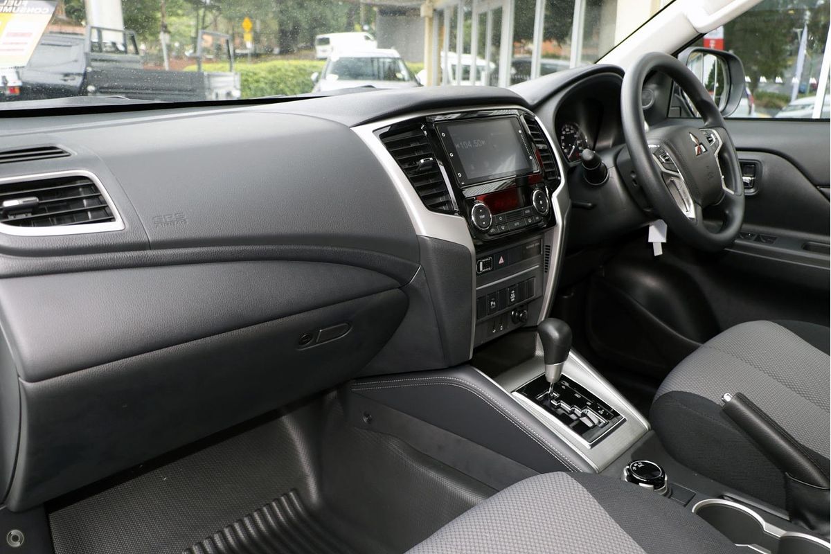 2022 Mitsubishi Triton GLX+ MR 4X4