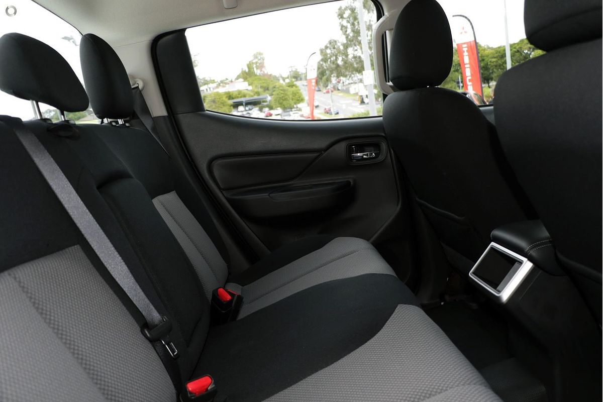 2022 Mitsubishi Triton GLX+ MR 4X4